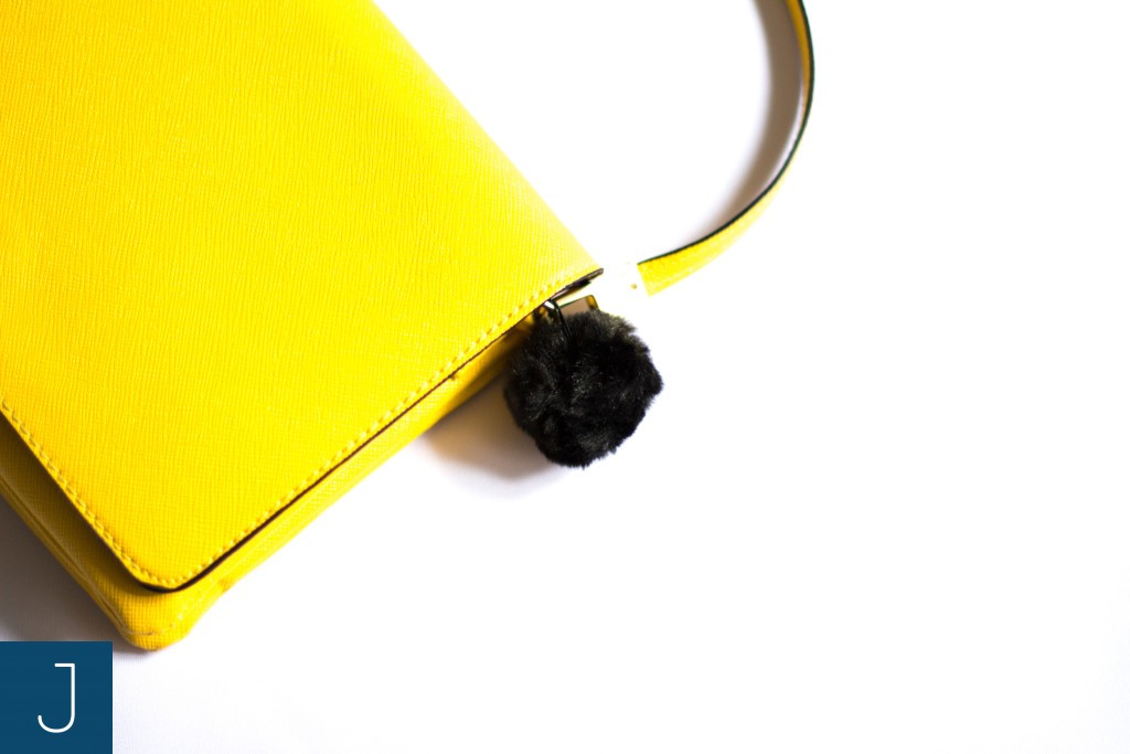 Futrzane kulki - żółta torba | Justine Crafts