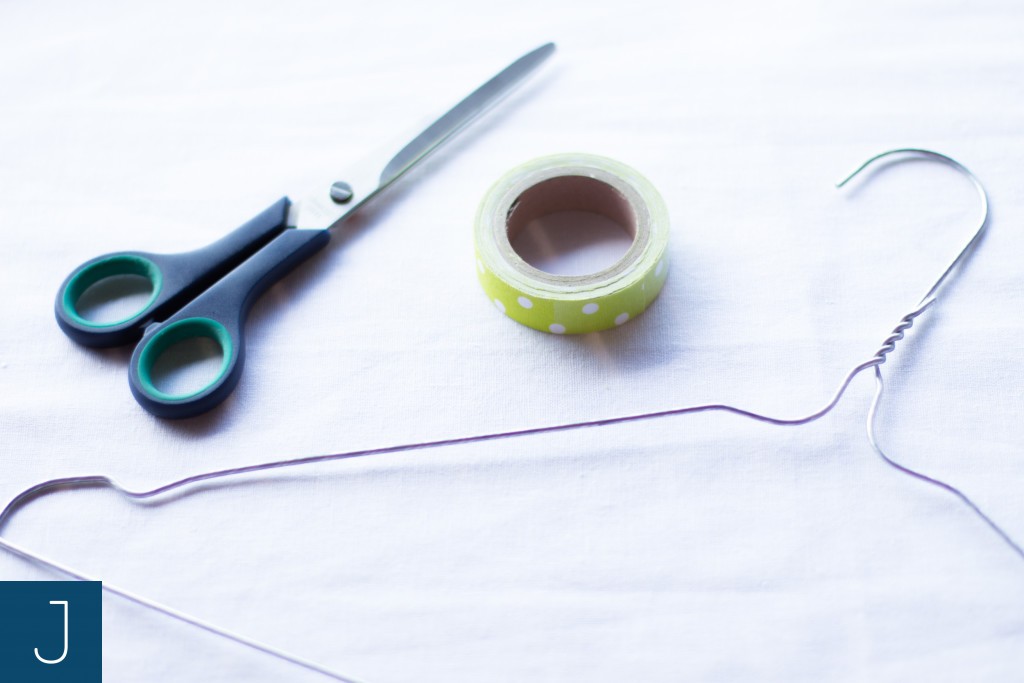 Wieszak z drutu - materiały | Justine Crafts
