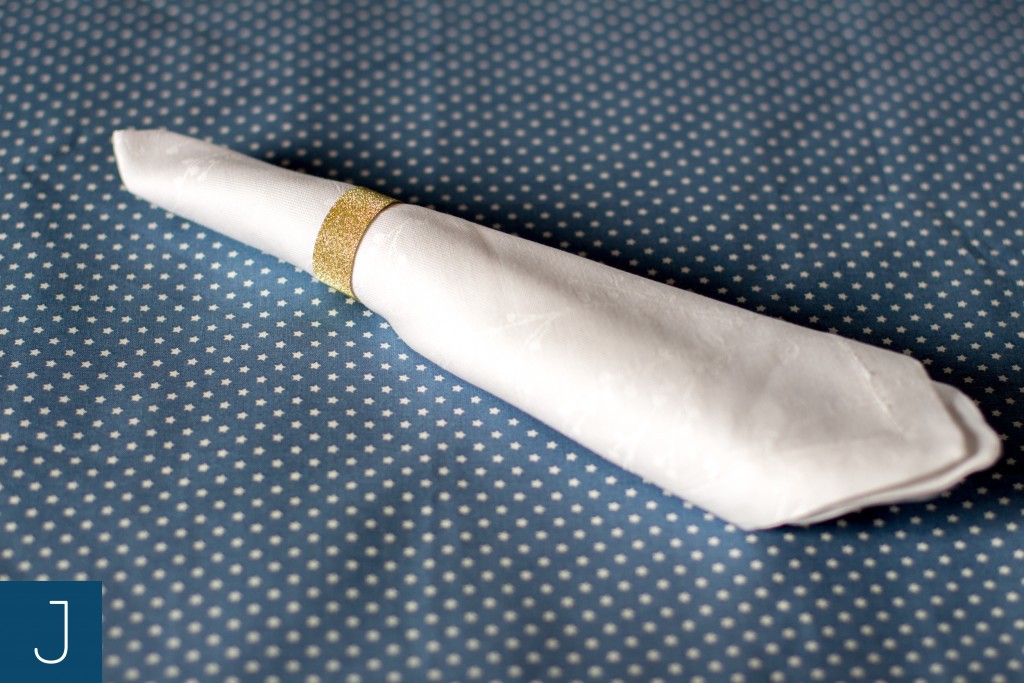 Pierścień na serwetkę - złota rolka | Justine Crafts