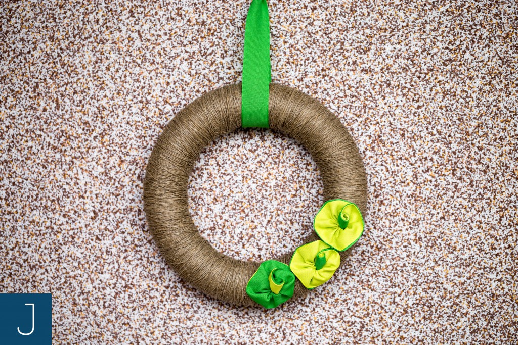 Wianek ze sznurkiem - zielone kwiaty 1 | Justine Crafts