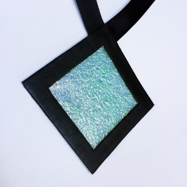 Naszyjnik geometryczny kwadrat 6 | Justine Crafts Jewelry