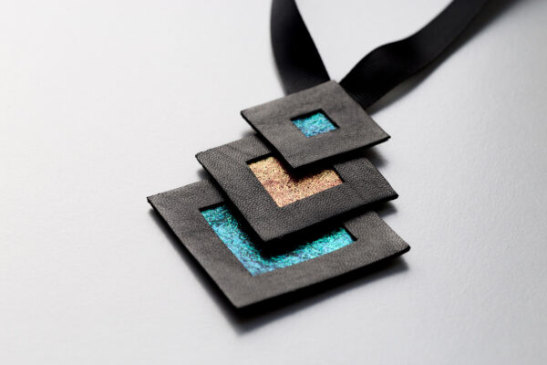 Naszyjnik geometryczny kwadraty 345 | Justine Crafts Jewelry